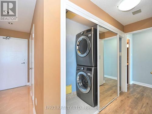 Ph3 - 75 King Street E, Mississauga (Cooksville), ON - Indoor Photo Showing Laundry Room