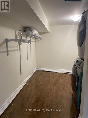 4236 Thomas Alton Boulevard, Burlington, ON - Indoor Photo Showing Laundry Room