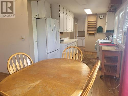 1166 Okanagan Avenue, Chase, BC - Indoor Photo Showing Dining Room