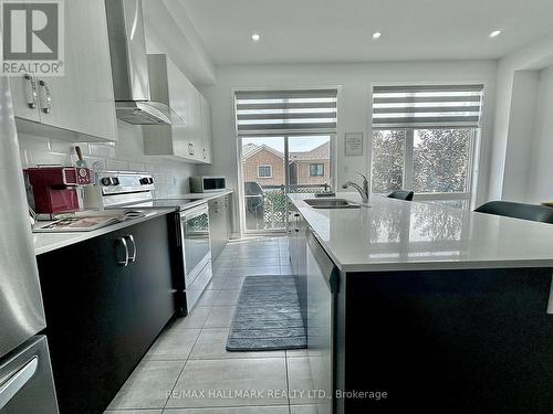 37 Benoit Street, Vaughan, ON - Indoor Photo Showing Kitchen With Double Sink