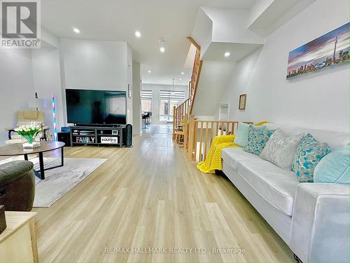 37 Benoit Street, Vaughan, ON - Indoor Photo Showing Living Room