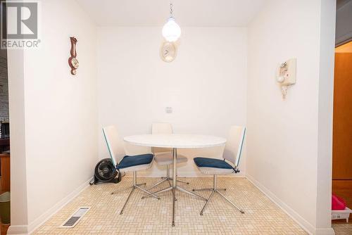 11 Avon Road, Deep River, ON - Indoor Photo Showing Dining Room