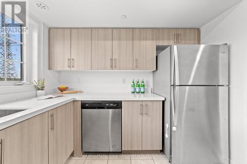 2671 Deputy Minister Path, Oshawa (Windfields), ON - Indoor Photo Showing Kitchen