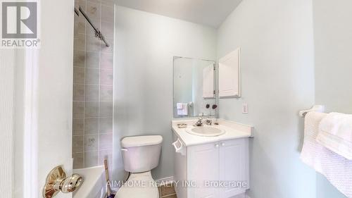 27 Novella Road, Vaughan, ON - Indoor Photo Showing Bathroom