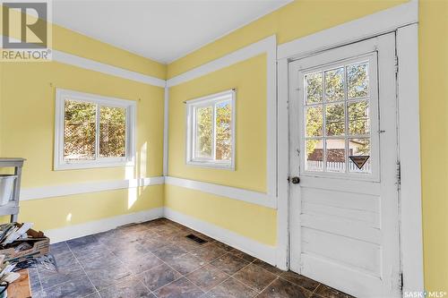 108 8Th Street E, Saskatoon, SK - Indoor Photo Showing Other Room