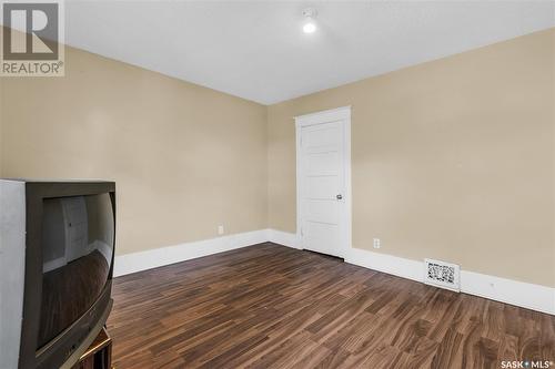 108 8Th Street E, Saskatoon, SK - Indoor Photo Showing Other Room