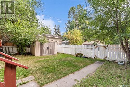 108 8Th Street E, Saskatoon, SK - Outdoor With Backyard