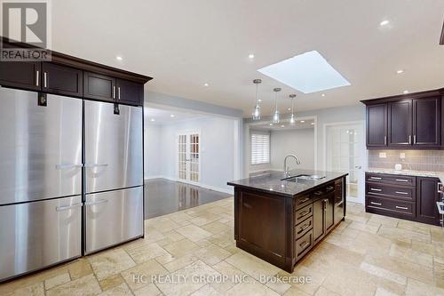 83 Fairway Heights Drive, Markham, ON - Indoor Photo Showing Kitchen With Upgraded Kitchen