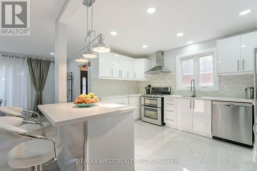 12 Gordon Park Drive, Toronto (Islington-City Centre West), ON - Indoor Photo Showing Kitchen With Upgraded Kitchen