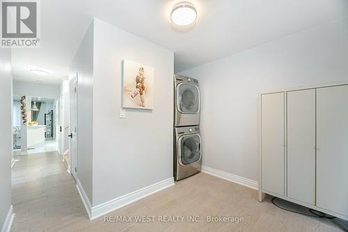 12 Gordon Park Drive, Toronto (Islington-City Centre West), ON - Indoor Photo Showing Laundry Room