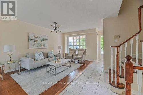 209 Queen Mary Drive, Brampton (Fletcher'S Meadow), ON - Indoor Photo Showing Living Room