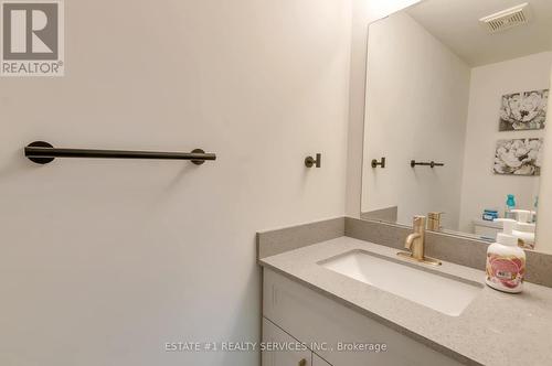 68 Ponymeadow Way, Brampton (Credit Valley), ON - Indoor Photo Showing Bathroom