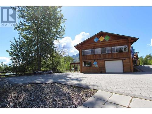 68 Cottonwood Drive, Lee Creek, BC 