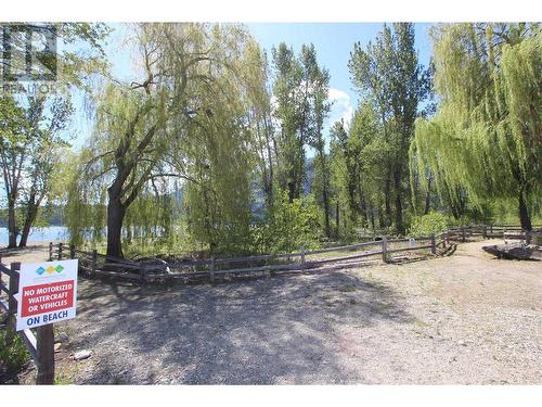 68 Cottonwood Drive, Lee Creek, BC 