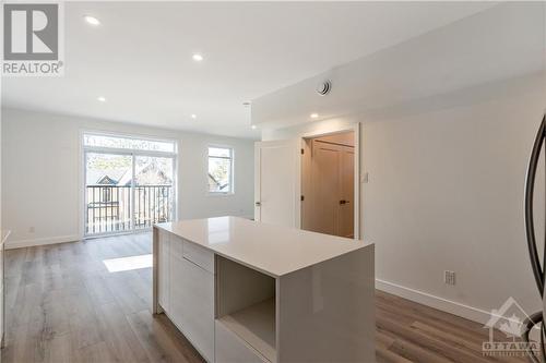 288 Duncairn Avenue, Ottawa, ON - Indoor Photo Showing Kitchen