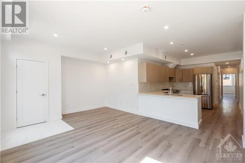 288 Duncairn Avenue, Ottawa, ON - Indoor Photo Showing Kitchen