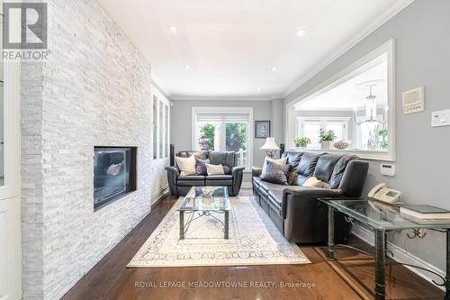 6276 Donway Drive E, Mississauga, ON - Indoor Photo Showing Living Room With Fireplace