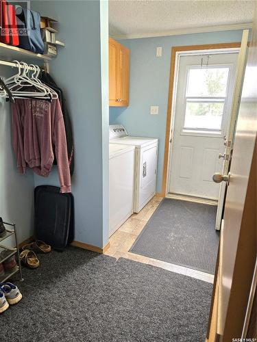 112 2Nd Avenue, Macrorie, SK - Indoor Photo Showing Laundry Room