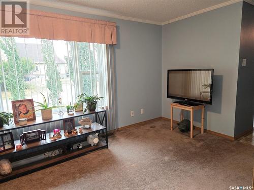 112 2Nd Avenue, Macrorie, SK - Indoor Photo Showing Other Room