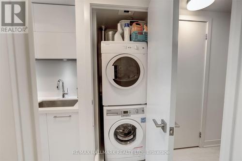 1903 - 188 Cumberland Street, Toronto, ON - Indoor Photo Showing Laundry Room