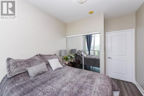 2109 - 70 Absolute Avenue, Mississauga, ON - Indoor Photo Showing Bedroom