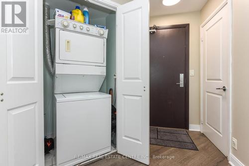 2109 - 70 Absolute Avenue, Mississauga, ON - Indoor Photo Showing Laundry Room