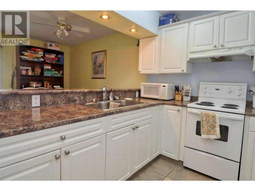 7732 Squilax Anglemont Road Unit# 4, Anglemont, BC - Indoor Photo Showing Kitchen With Double Sink