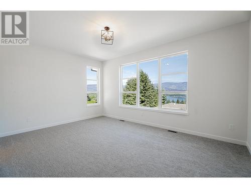 2594 Grand View Place, Blind Bay, BC - Indoor Photo Showing Other Room