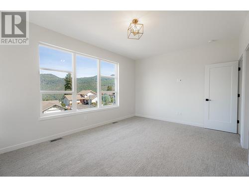 2594 Grand View Place, Blind Bay, BC - Indoor Photo Showing Other Room