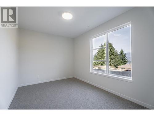 2594 Grand View Place, Blind Bay, BC - Indoor Photo Showing Other Room