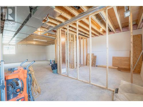 2594 Grand View Place, Blind Bay, BC - Indoor Photo Showing Basement