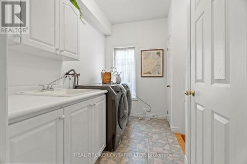 118 Bayview Avenue, Georgina, ON - Indoor Photo Showing Laundry Room