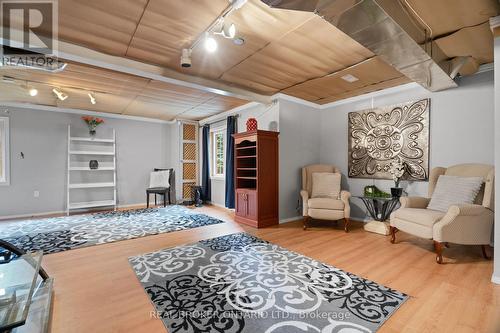 118 Bayview Avenue, Georgina, ON - Indoor Photo Showing Bedroom