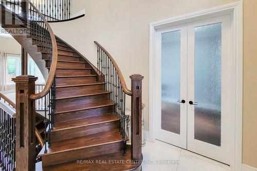 1081 Bomorda Drive, Oakville (College Park), ON - Indoor Photo Showing Other Room