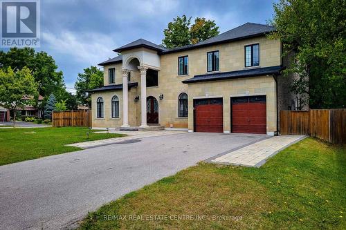 1081 Bomorda Drive, Oakville (College Park), ON - Outdoor