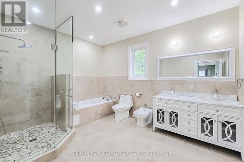 1081 Bomorda Drive, Oakville (College Park), ON - Indoor Photo Showing Bathroom