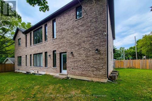 1081 Bomorda Drive, Oakville (College Park), ON - Outdoor With Exterior