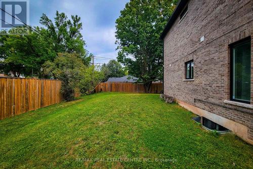 1081 Bomorda Drive, Oakville (College Park), ON - Outdoor