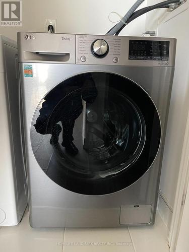 2908 - 77 Shuter Street, Toronto (Church-Yonge Corridor), ON - Indoor Photo Showing Laundry Room