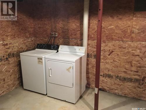 113 1St Street W, Smeaton, SK - Indoor Photo Showing Laundry Room