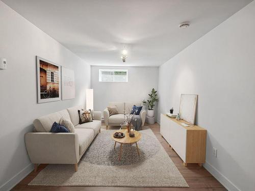 Salle familiale - 45 Rue Jean-Paul-Lemieux, Notre-Dame-De-L'Île-Perrot, QC - Indoor Photo Showing Living Room