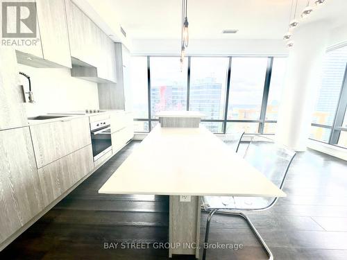 2808 - 5 St Joseph Street, Toronto, ON - Indoor Photo Showing Kitchen