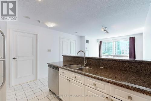 1009 - 10 Queens Quay W, Toronto (Waterfront Communities), ON - Indoor Photo Showing Kitchen With Double Sink