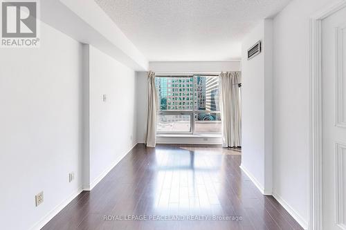 1009 - 10 Queens Quay W, Toronto (Waterfront Communities), ON - Indoor Photo Showing Other Room