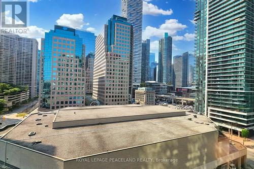 1009 - 10 Queens Quay W, Toronto (Waterfront Communities), ON - Outdoor With Facade