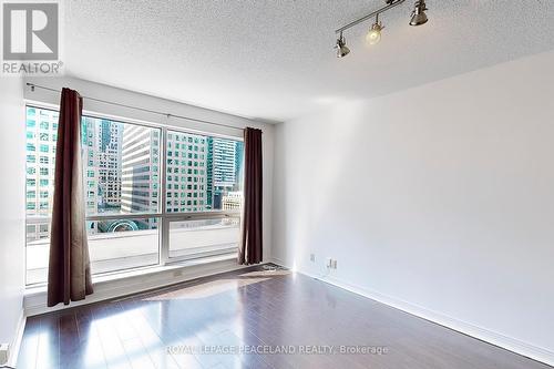 1009 - 10 Queens Quay W, Toronto (Waterfront Communities), ON - Indoor Photo Showing Other Room