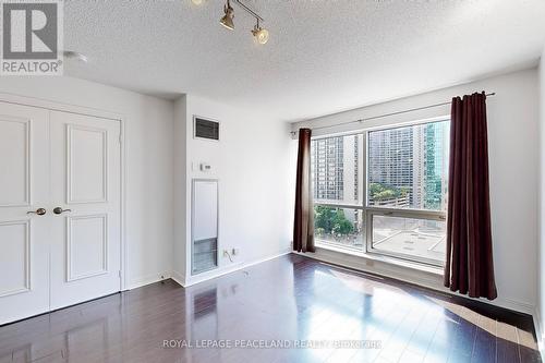 1009 - 10 Queens Quay W, Toronto (Waterfront Communities), ON - Indoor Photo Showing Other Room