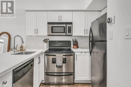 626 - 38 Western Battery Road, Toronto (Niagara), ON - Indoor Photo Showing Kitchen