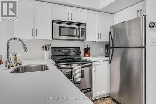 626 - 38 Western Battery Road, Toronto (Niagara), ON - Indoor Photo Showing Kitchen