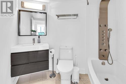 201 - 250 Queens Quay W, Toronto, ON - Indoor Photo Showing Bathroom